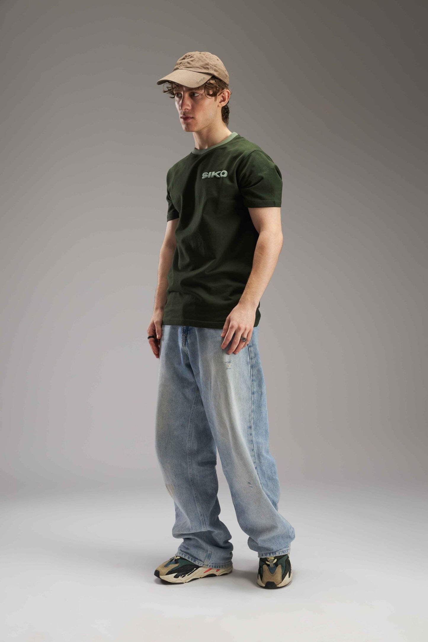 OLIVE GREEN BASIC REGULAR FIT TEE