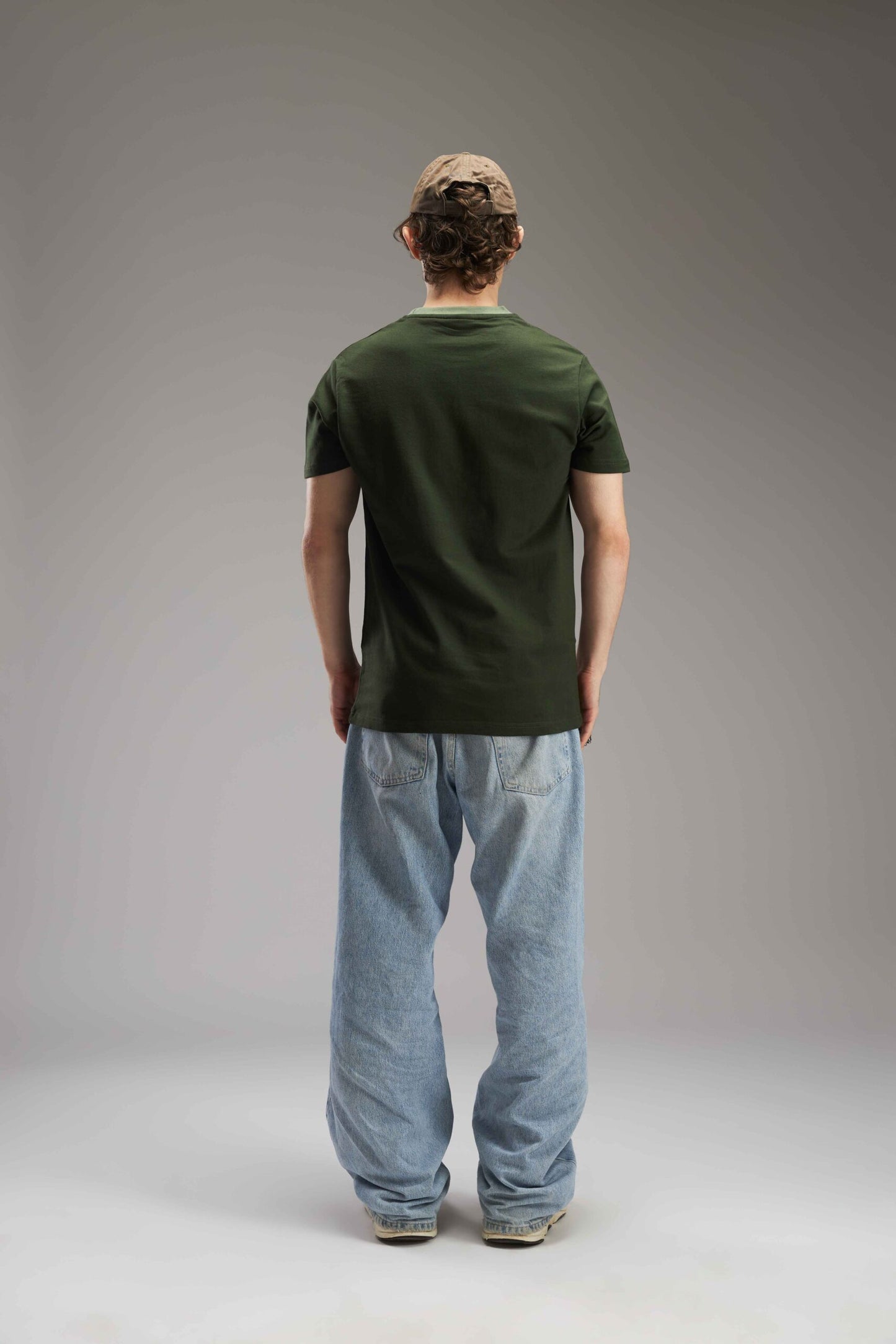 OLIVE GREEN BASIC REGULAR FIT TEE