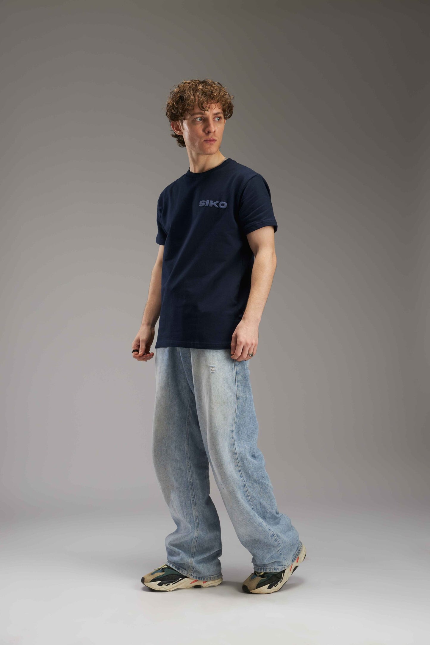 NAVY BLUE BASIC REGULAR FIT TEE