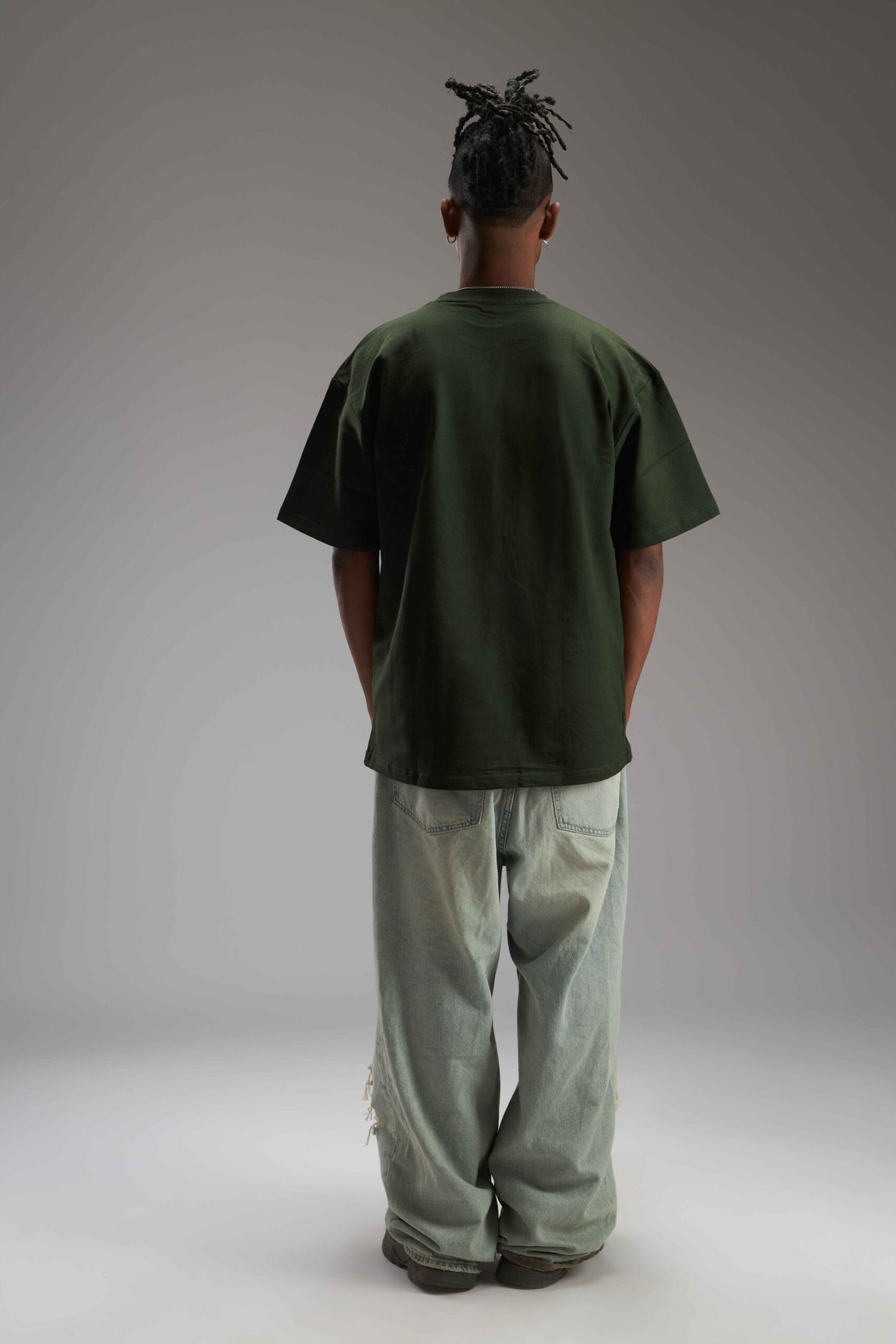 OLIVE GREEN BASIC OVERSIZED TEE